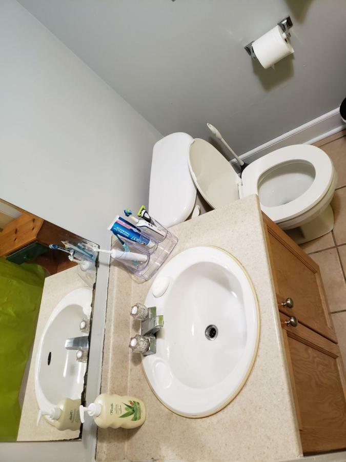 Private Room In Downtown 哈利法克斯 外观 照片