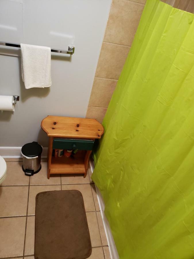 Private Room In Downtown 哈利法克斯 外观 照片
